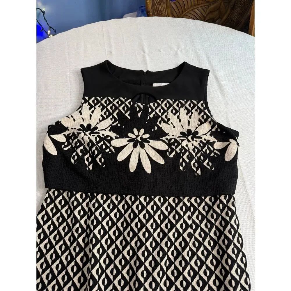 Joseph Ribkoff Black White Textured Jacquard Floral Geometric Dress Size M 8 10 - Picture 2 of 7